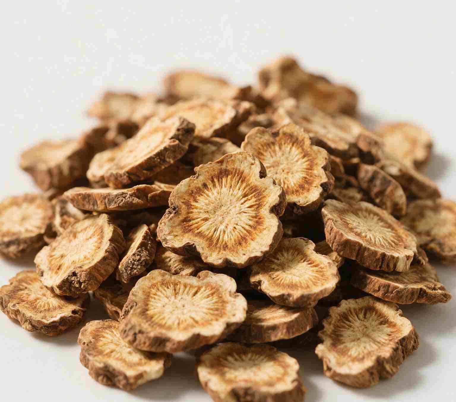烘干苍术根茎切片